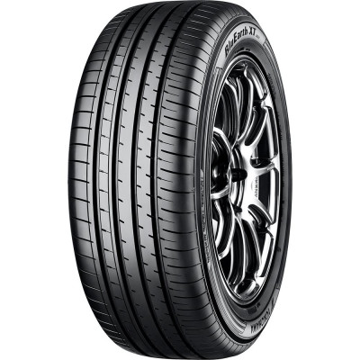 215/65R17 YOKOHAMA BLUEARTH-XT AE61 99V CAA68