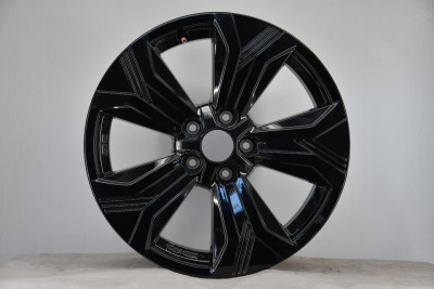 OE Nissan KB4096U300BZ Black 7,5x18 5x114.3 ET45 CB66,1 60° KB4096U300BZ